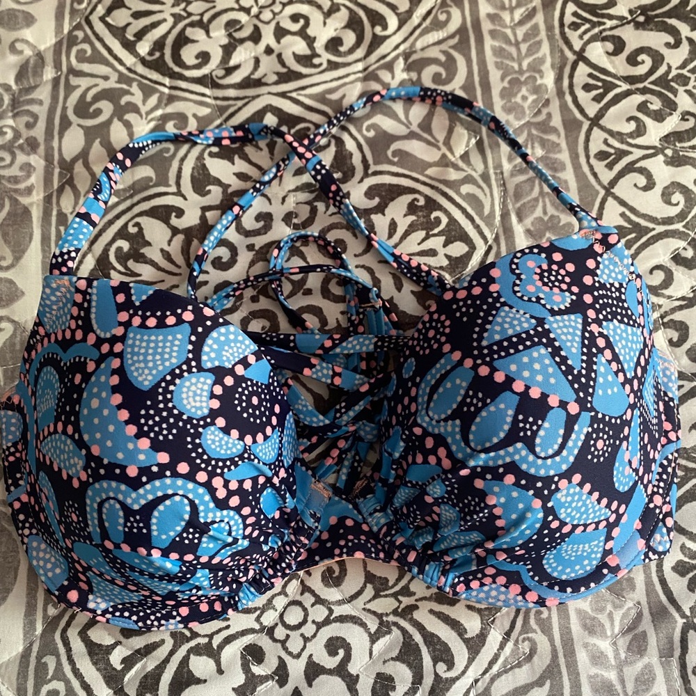 Multicolored bikini top from Arie